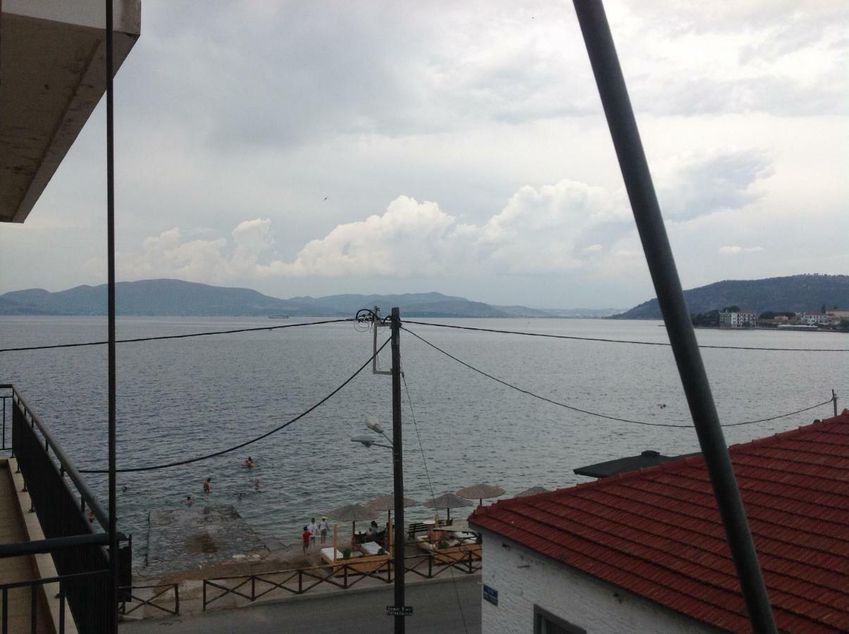 Filippos Apartments: Seaside Panoramic Views Agria Exterior photo