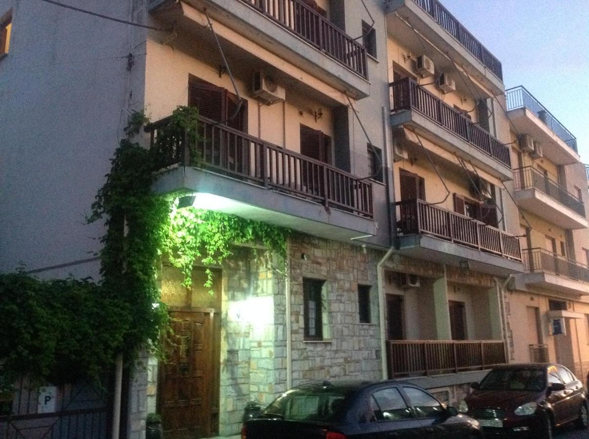 Filippos Apartments: Seaside Panoramic Views Agria Exterior photo